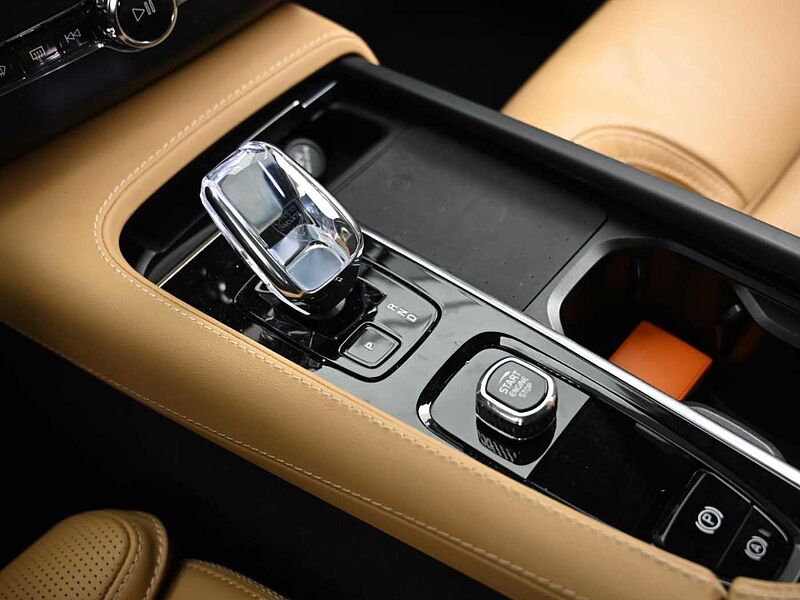 Volvo Ultimate, B6 AWD mild hybrid, 가솔린, Bright, 7 좌석