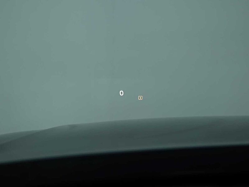 Volvo  Recharge Ultimate, T8 AWD 플러그-인 하이브리드, 전기/가솔린, 브라이트, 7 좌석