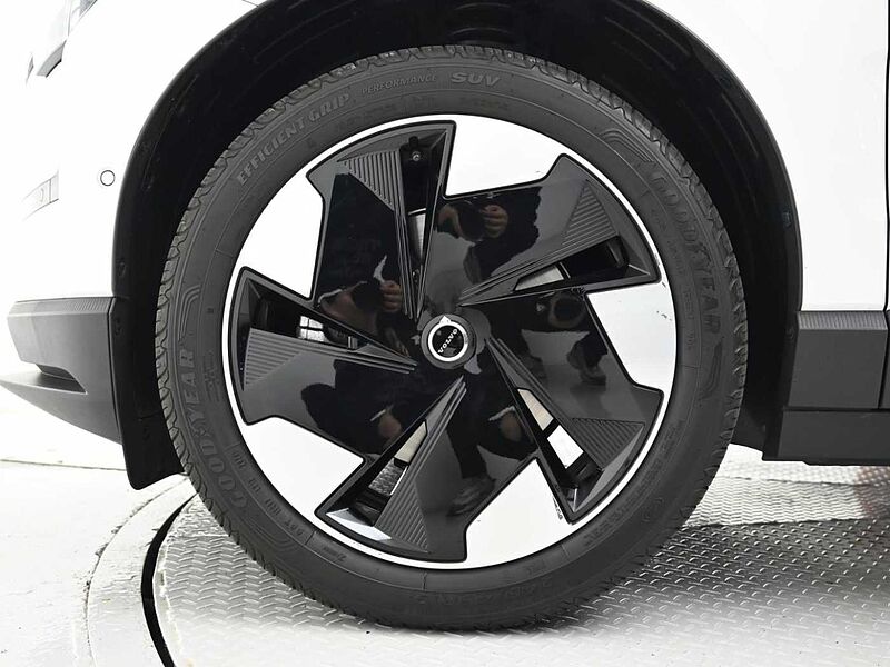 Volvo  Ultra, Single Motor Extended Range, 순수 전기