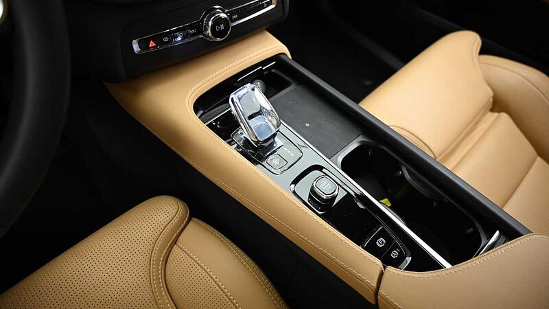 Volvo  Recharge Ultimate, T8 AWD 플러그-인 하이브리드, 전기/가솔린, 브라이트, 7 좌석