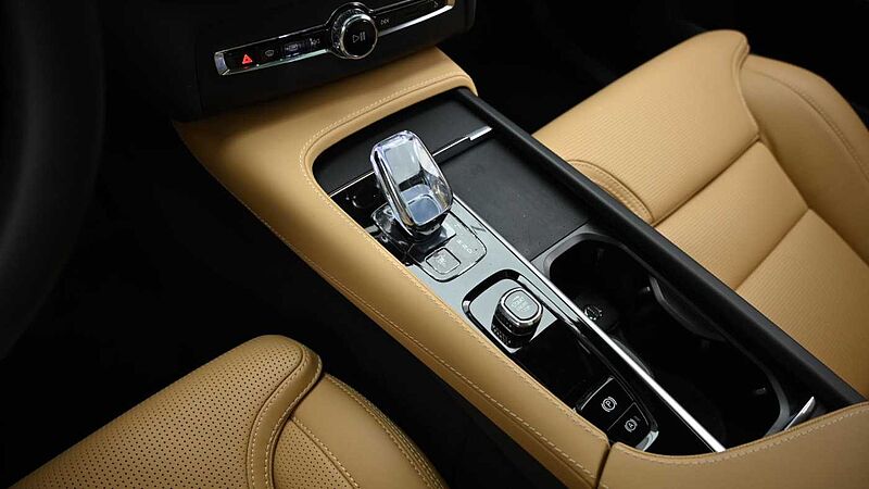 Volvo Ultimate, B6 AWD 마일드 하이브리드, 가솔린, 브라이트, 7 좌석