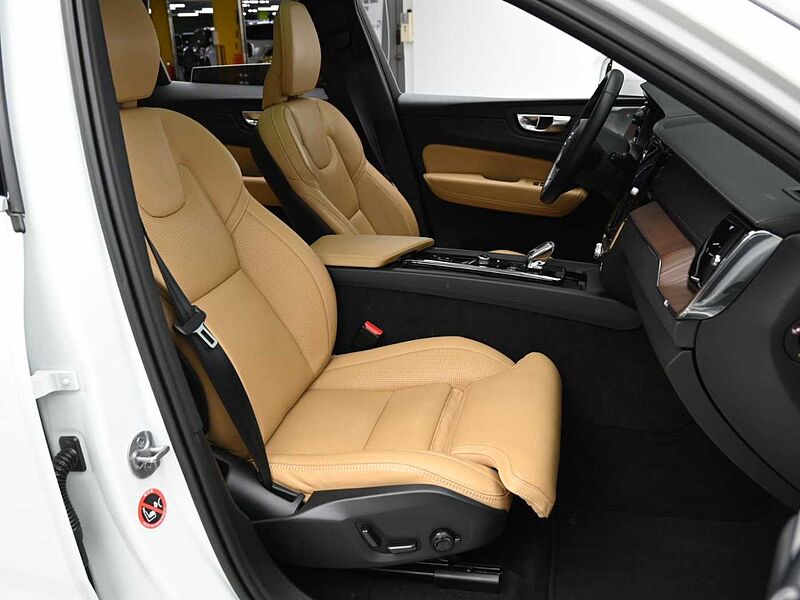 Volvo  Ultimate, B6 AWD mild hybrid, 가솔린, Bright