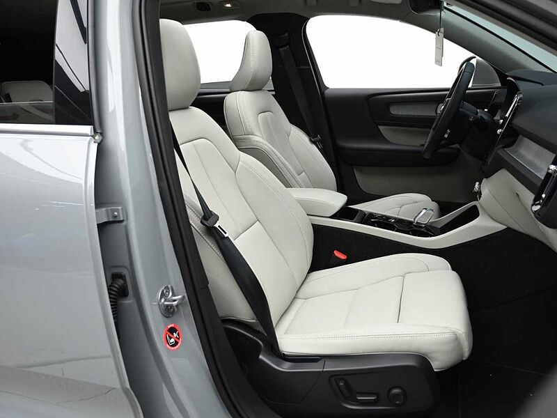 Volvo  Ultra, B4 AWD 마일드 하이브리드, 가솔린, 브라이트