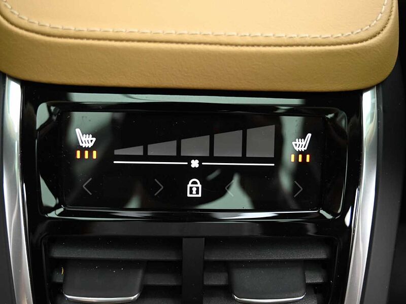 Volvo Ultra, B6 AWD 마일드 하이브리드, 가솔린, 브라이트, 7 좌석