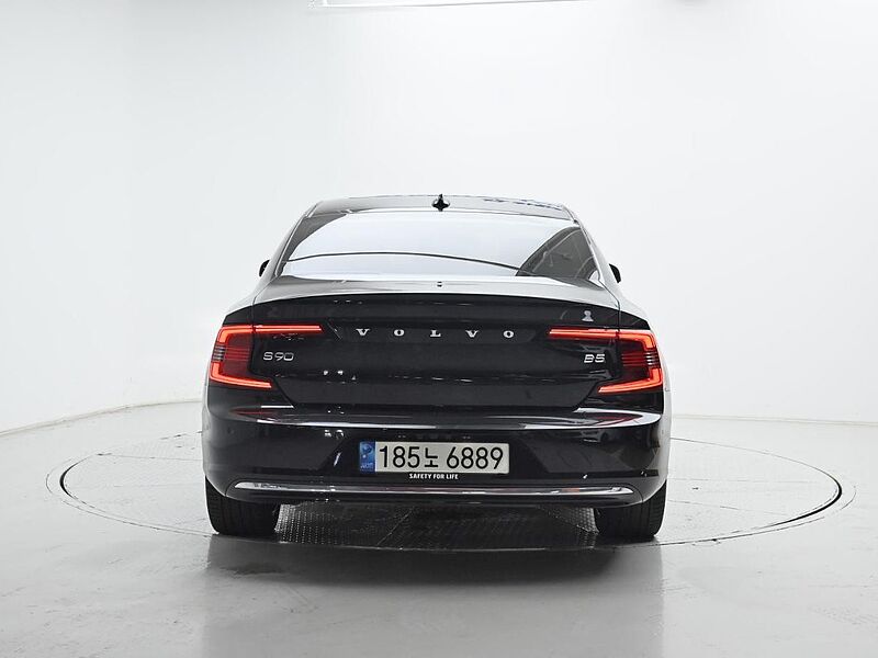 Volvo Ultimate, B5 mild hybrid, 가솔린, Bright