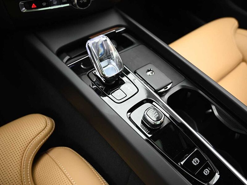 Volvo  Ultra, B5 AWD 마일드 하이브리드, 가솔린, 브라이트