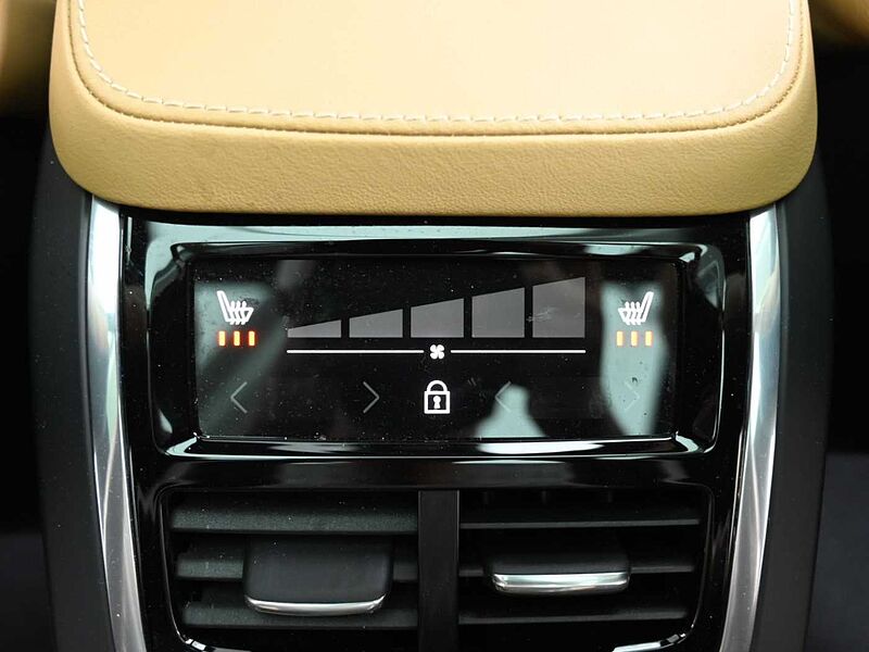Volvo  Ultimate, B5 AWD 마일드 하이브리드, 가솔린, 브라이트