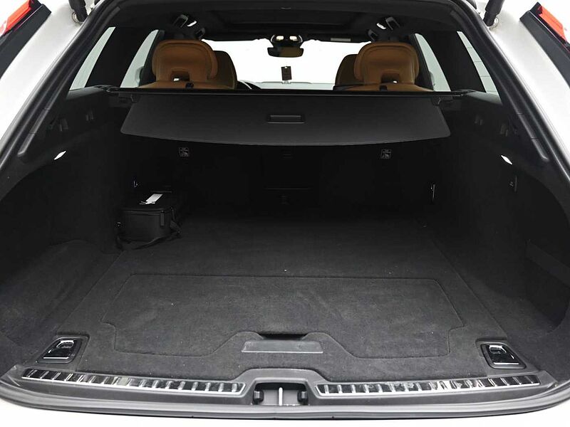 Volvo  Ultimate, B5 AWD 마일드 하이브리드, 가솔린, 브라이트