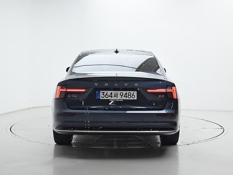 Volvo Ultra, B5 마일드 하이브리드, 가솔린, 브라이트