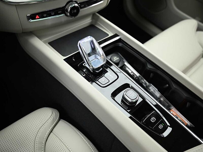 Volvo Ultra, B5 AWD 마일드 하이브리드, 가솔린, 브라이트