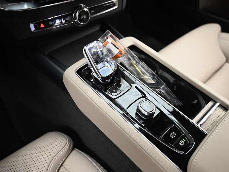 Volvo  Ultra, B5 마일드 하이브리드, 가솔린, 다크