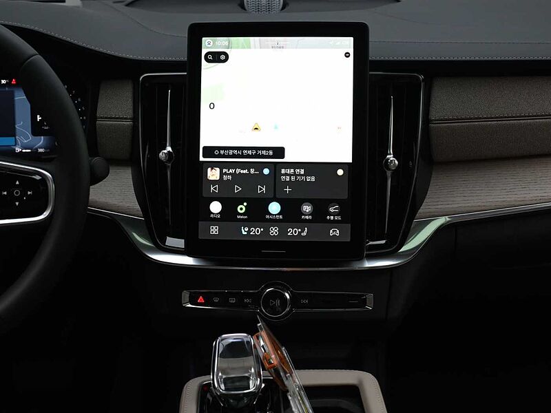 Volvo  Ultra, B5 마일드 하이브리드, 가솔린, 다크