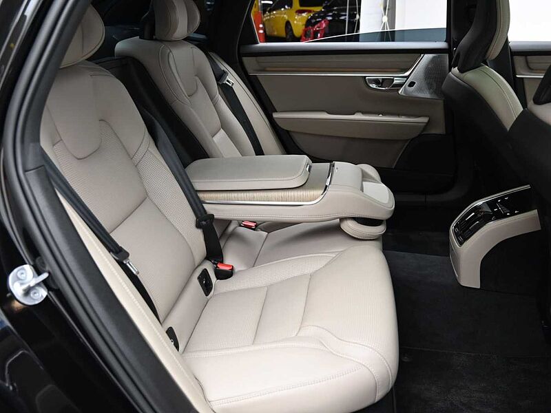 Volvo Ultra, B5 마일드 하이브리드, 가솔린, 다크