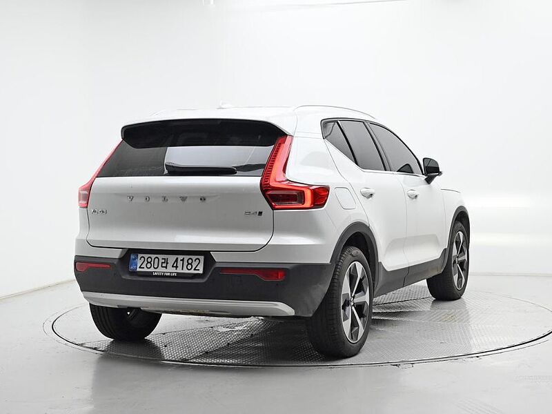 Volvo  Ultra, B4 AWD 마일드 하이브리드, 가솔린, 브라이트
