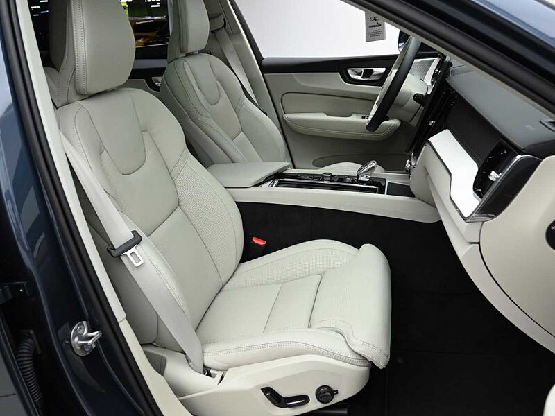 Volvo Ultra, B5 AWD 마일드 하이브리드, 가솔린, 브라이트