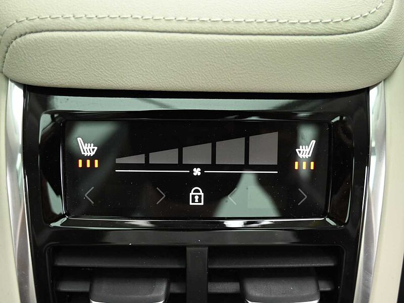 Volvo Ultra, B5 AWD 마일드 하이브리드, 가솔린, 브라이트