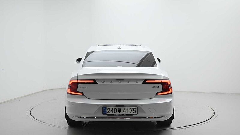 Volvo  Ultimate, B6 AWD mild hybrid, 가솔린, Bright