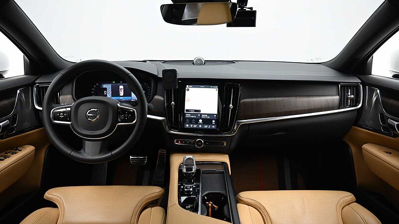 Volvo  Ultimate, B6 AWD mild hybrid, 가솔린, Bright