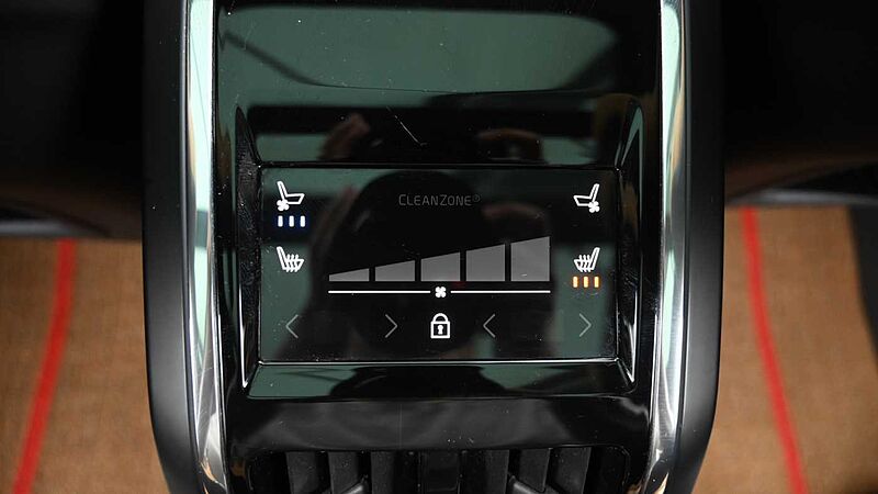 Volvo  Ultimate, B6 AWD mild hybrid, 가솔린, Bright