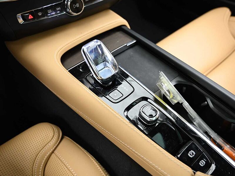 Volvo  Ultra, B5 AWD 마일드 하이브리드, 가솔린, 브라이트