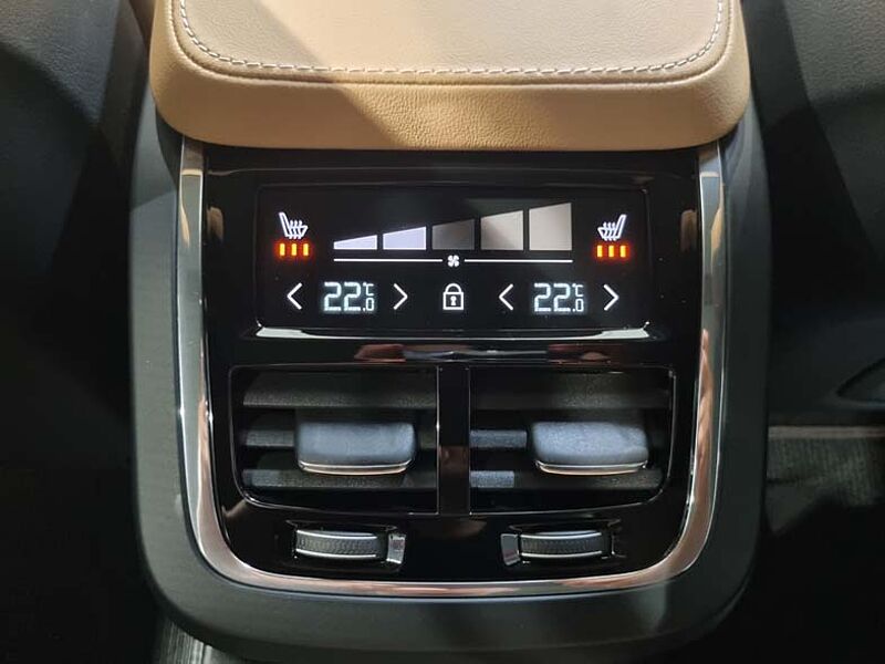 Volvo  Ultra, 브라이트