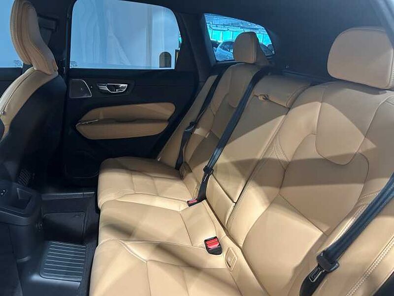 Volvo  Ultra, T8 AWD, 브라이트