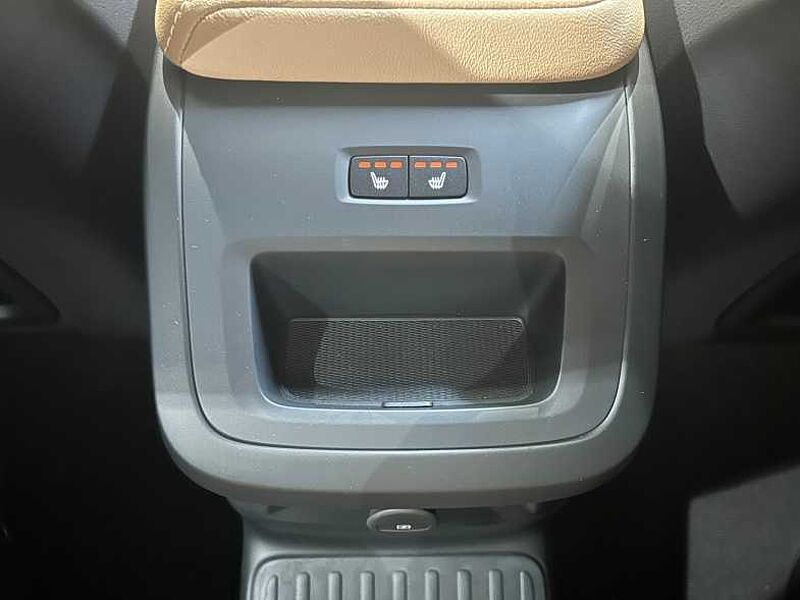 Volvo  Ultra, T8 AWD, 브라이트