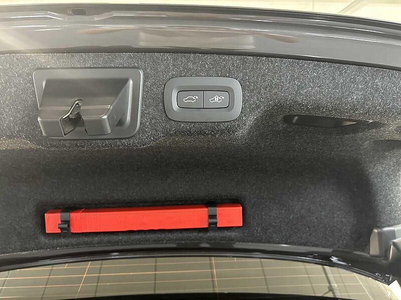 Volvo  Ultimate, B5 , 브라이트
