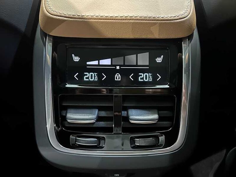 Volvo  Recharge Ultimate, T8 AWD, 브라이트