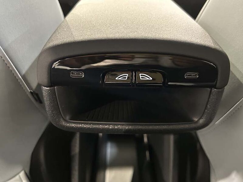 Volvo  Ultra