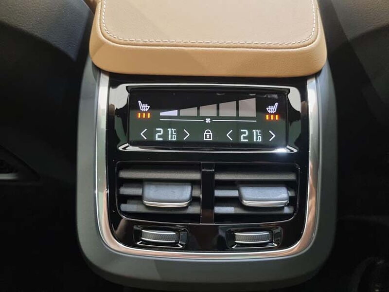 Volvo  Ultimate, B6 AWD 브라이트,