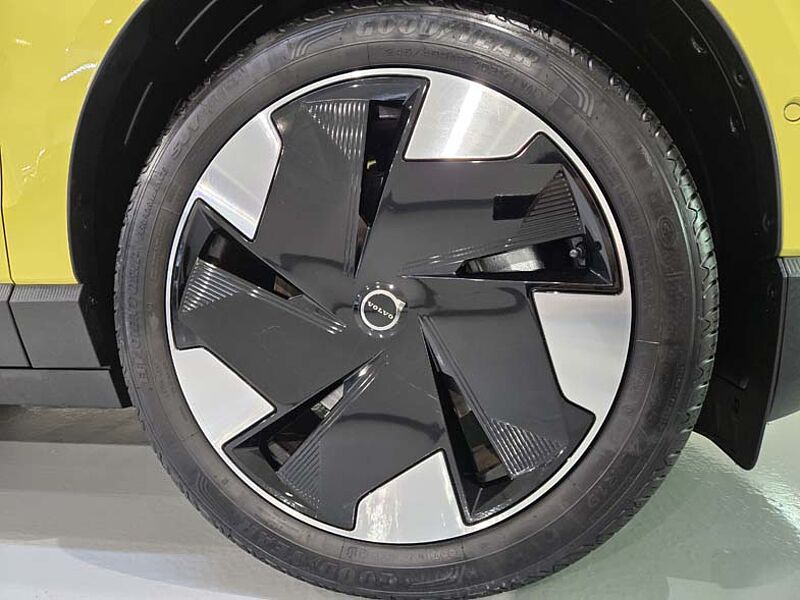 Volvo  Ultra, Single Motor Extended Range