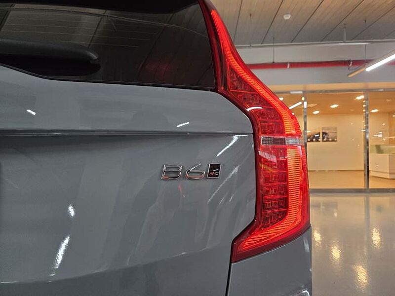 Volvo  Ultra, B6 AWD