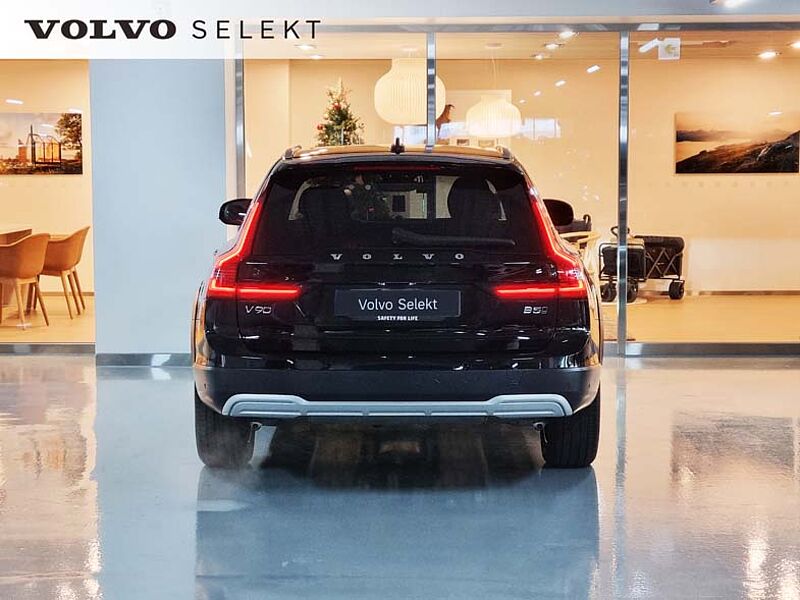 Volvo Ultimate, B5 AWD
