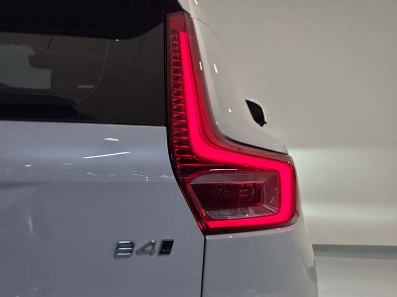 Volvo  Ultra, B4 AWD 가솔린