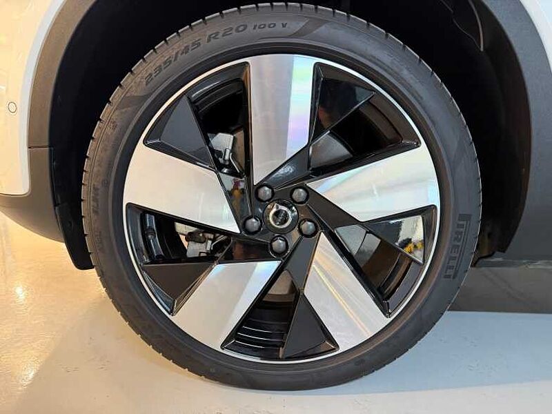 Volvo  Recharge Ultimate, Twin Motor