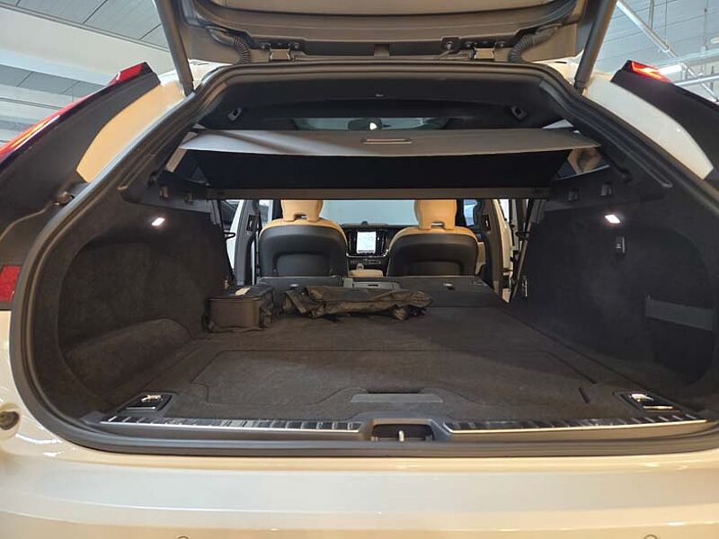 Volvo  Ultimate, B5 AWD 가솔린