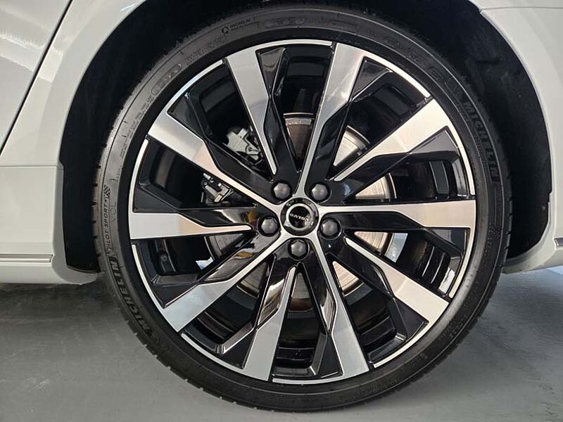 Volvo  Ultra, B5 가솔린, 브라이트