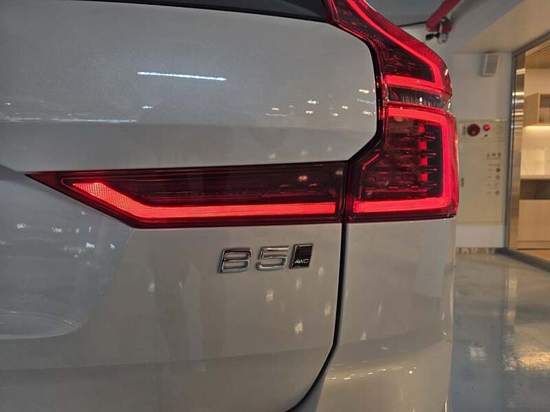 Volvo Ultra, B5 AWD 다크, AIR SUS