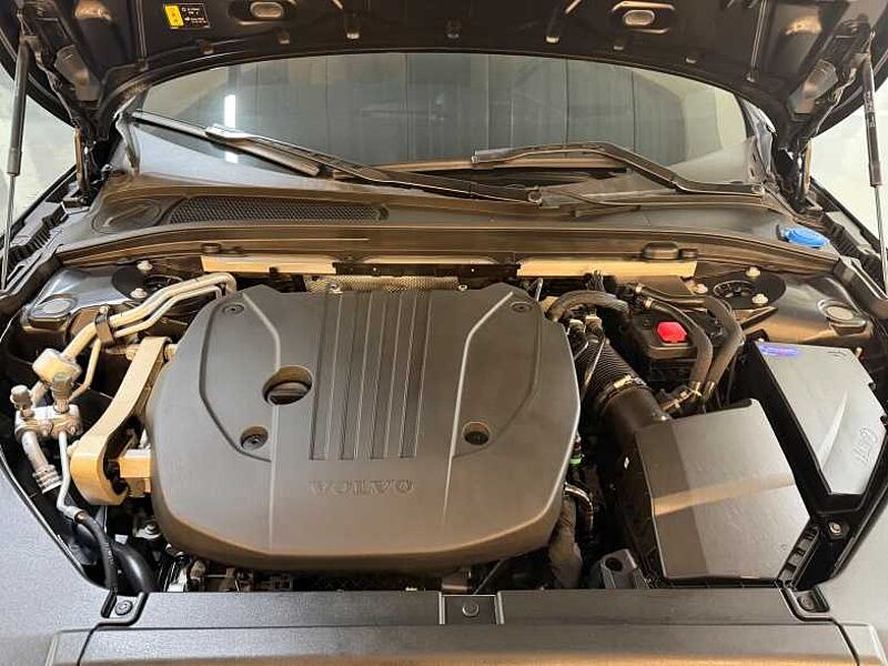 Volvo Ultimate, B5 AWD 브라이트