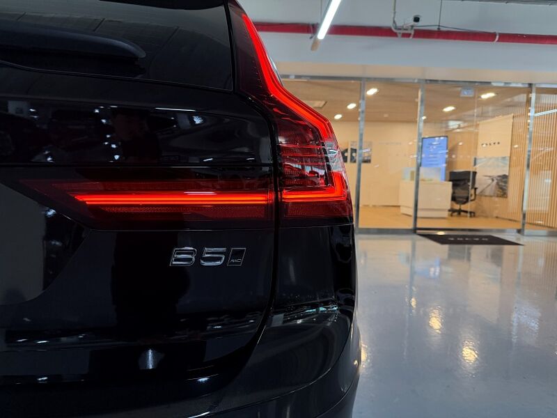 Volvo Ultimate, B5 AWD 브라이트