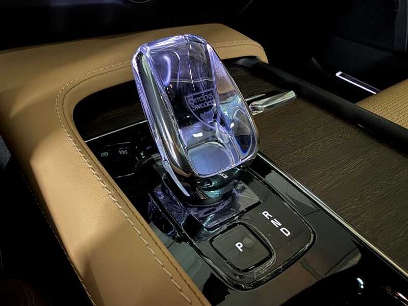 Volvo  Ultimate, B5 AWD, 브라이트