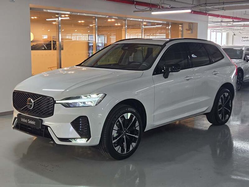 Volvo  Ultra, B5 AWD 가솔린, 다크