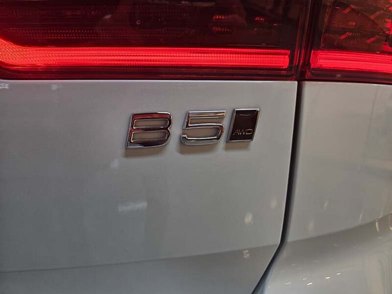 Volvo  Ultra, B5 AWD 가솔린, 다크