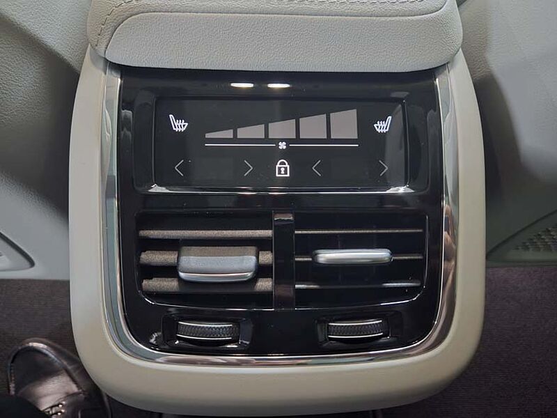 Volvo  Ultra, B5 AWD 가솔린, 다크