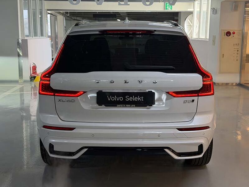 Volvo  Ultra, B5 AWD 가솔린, 다크