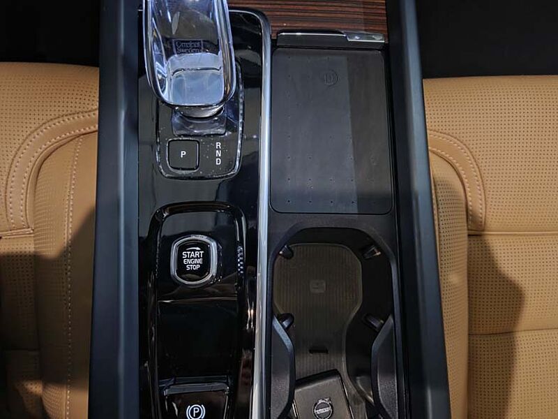 Volvo T8 AWD 플러그-인 하이브리드