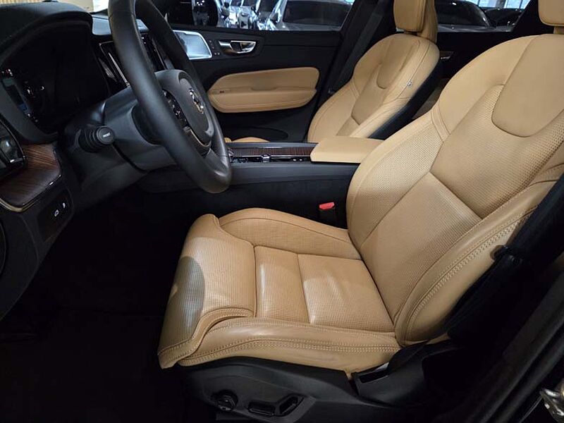 Volvo T8 AWD 플러그-인 하이브리드