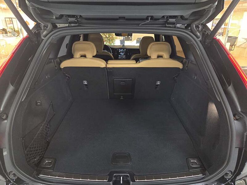 Volvo T8 AWD 플러그-인 하이브리드