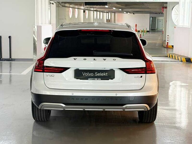 Volvo  Ultra, B5 AWD 브라이트